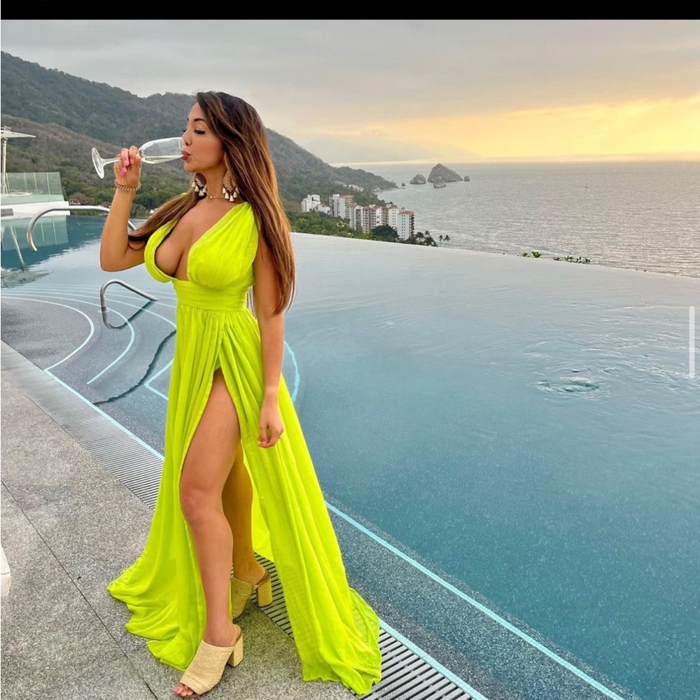Valley Of Angels Lime Chiffon Pleated High Slit Maxi Dress Miss Circle